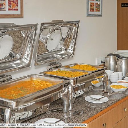 Treebo Sahara Suites 750 M From St Johns Medical College And Hospital Bangalore Eksteriør bilde